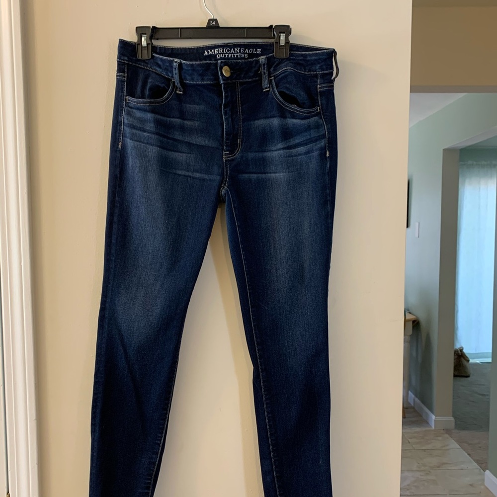 American eagle dark wash jeggings